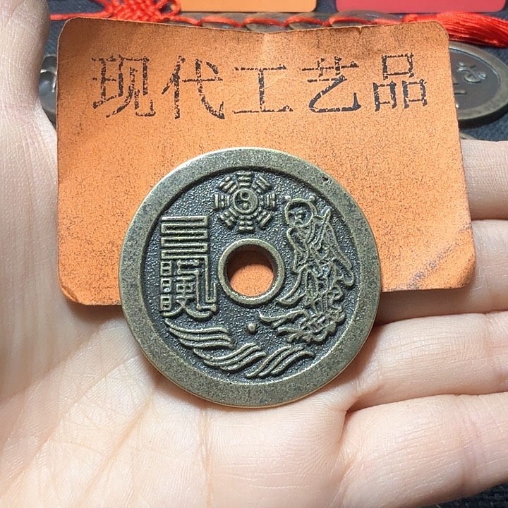 铜沫****?花钱现代工艺品