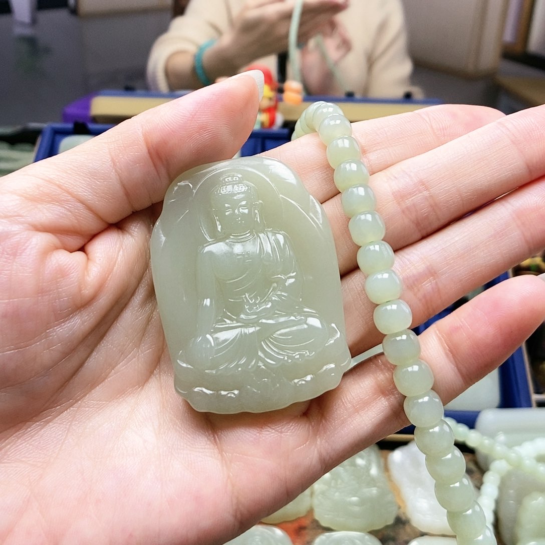 和田玉颈饰未镶嵌俊*