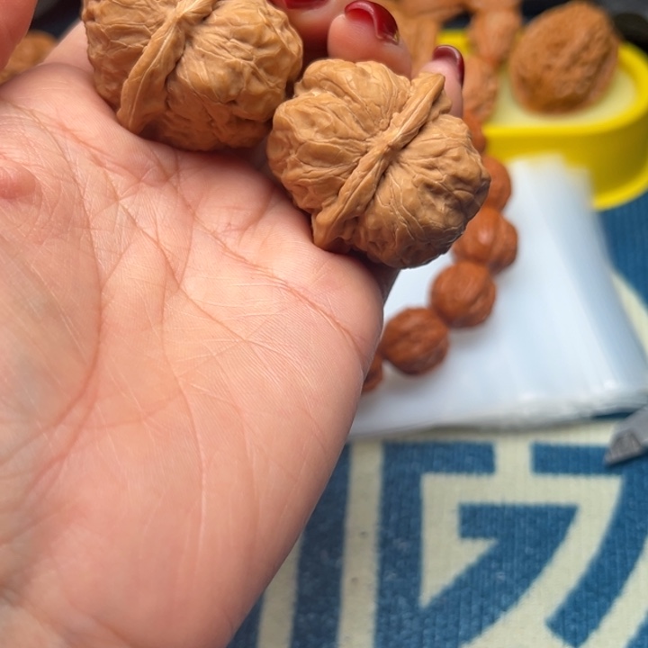 吊坠桃核文玩蛤蟆头