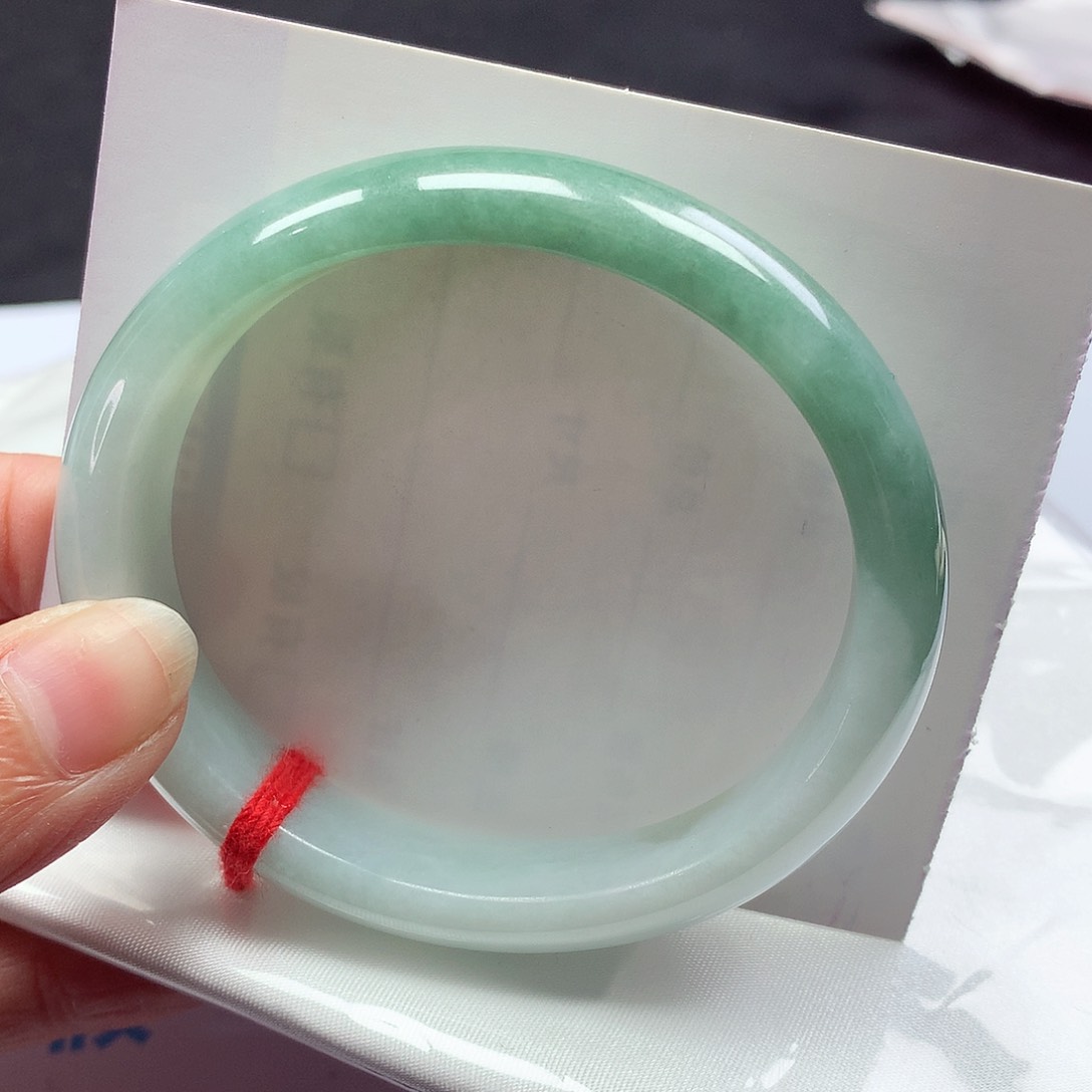 翡翠手镯未镶嵌56贵妃