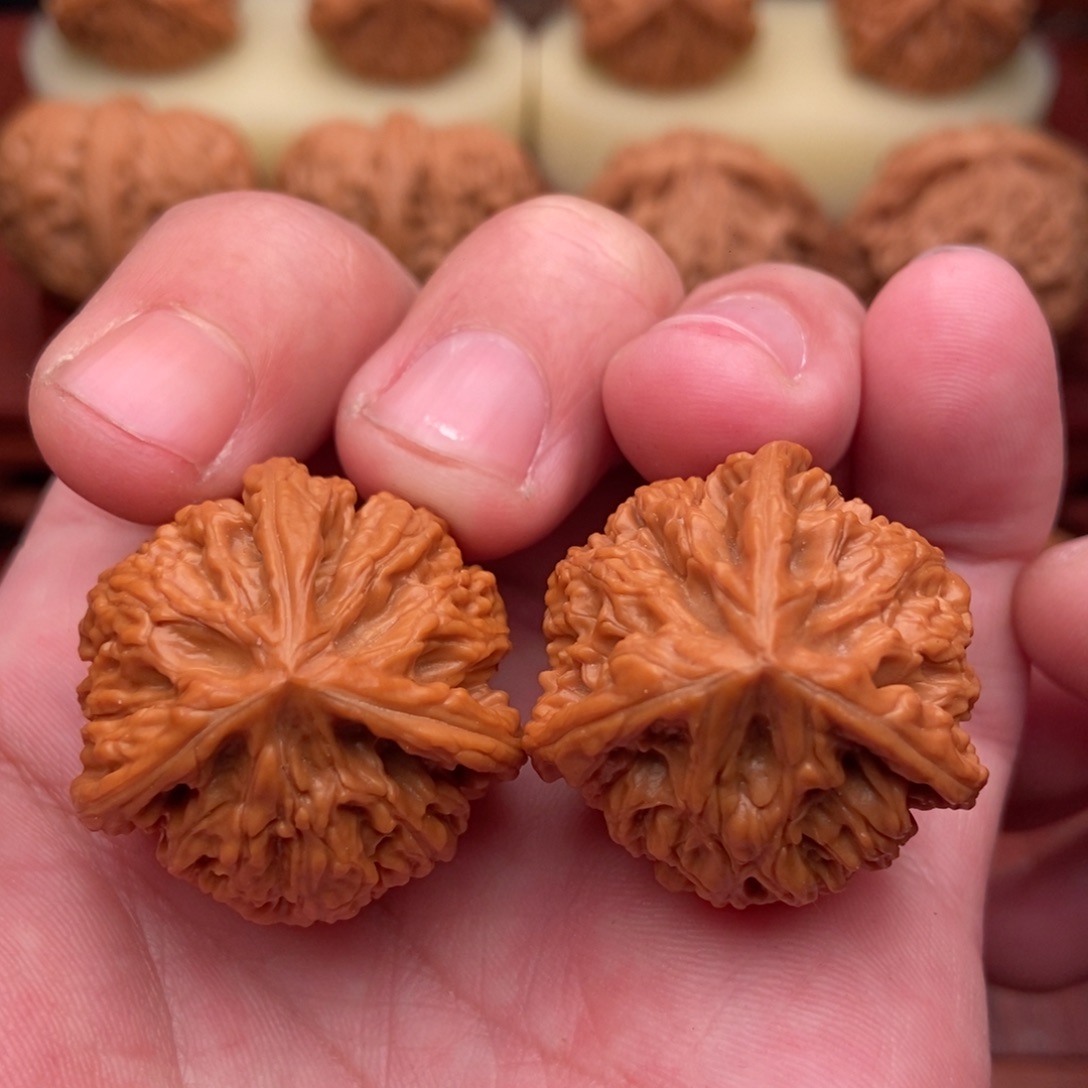 桃核把件绝配粗筋手捻奔31