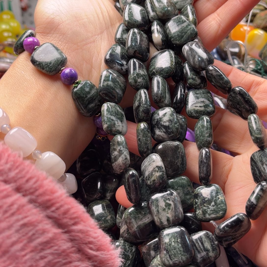 石英质玉珠宝奇石未镶嵌图