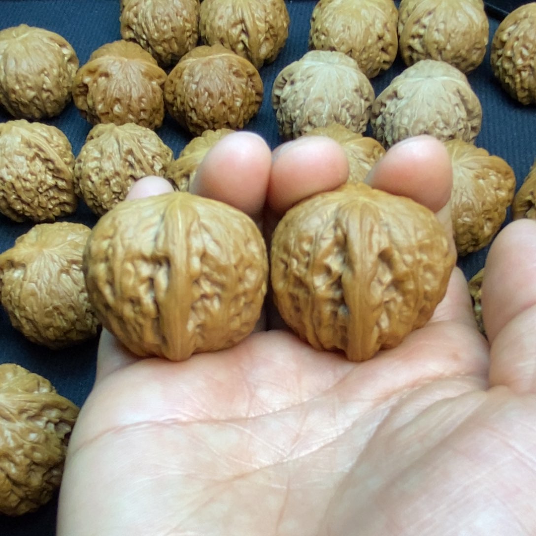 37尺铁锤妹妹文玩核桃