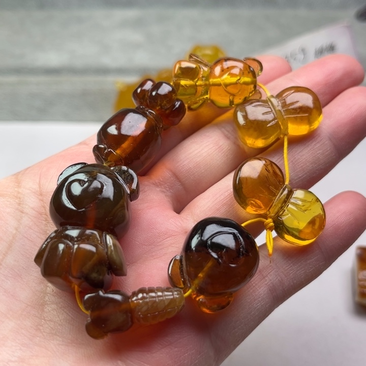 琥珀颈饰未镶嵌琥珀蜜蜡