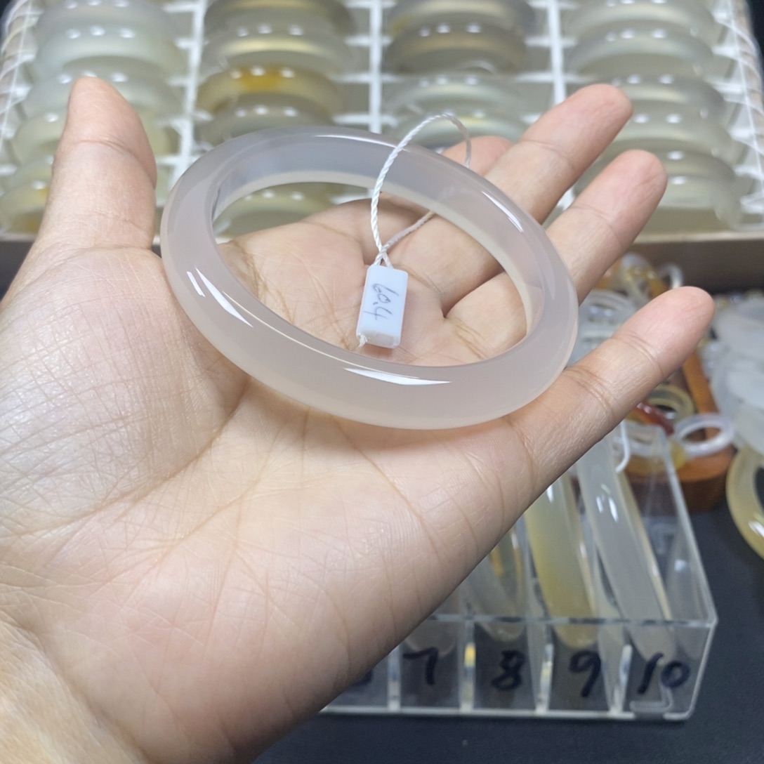 玛瑙/玉髓未镶嵌手镯