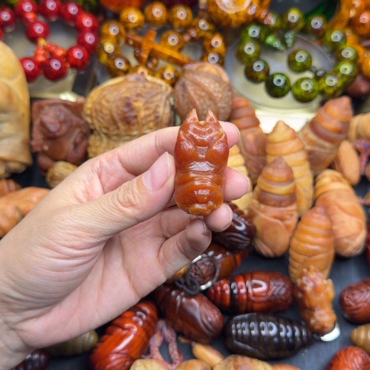 松木琥珀木文玩手串