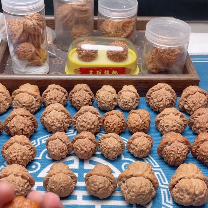 ٩****五文玩核桃一物一拍