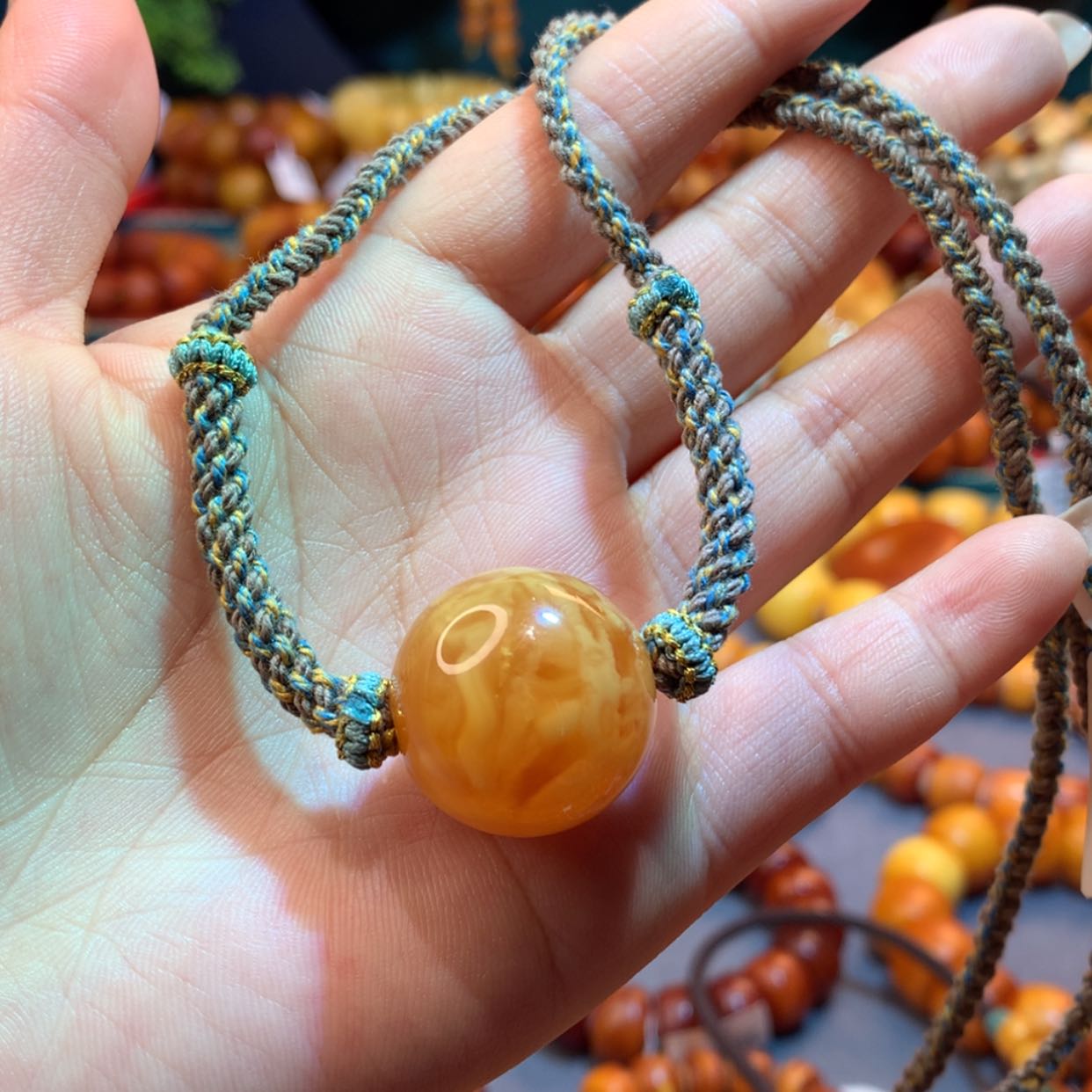 【闪购商品】蜜蜡吊坠(赠链)未镶嵌