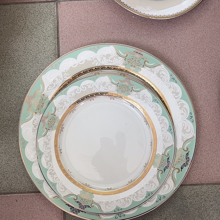 新骨瓷默认微瑕，大小盘10.5/8平盘