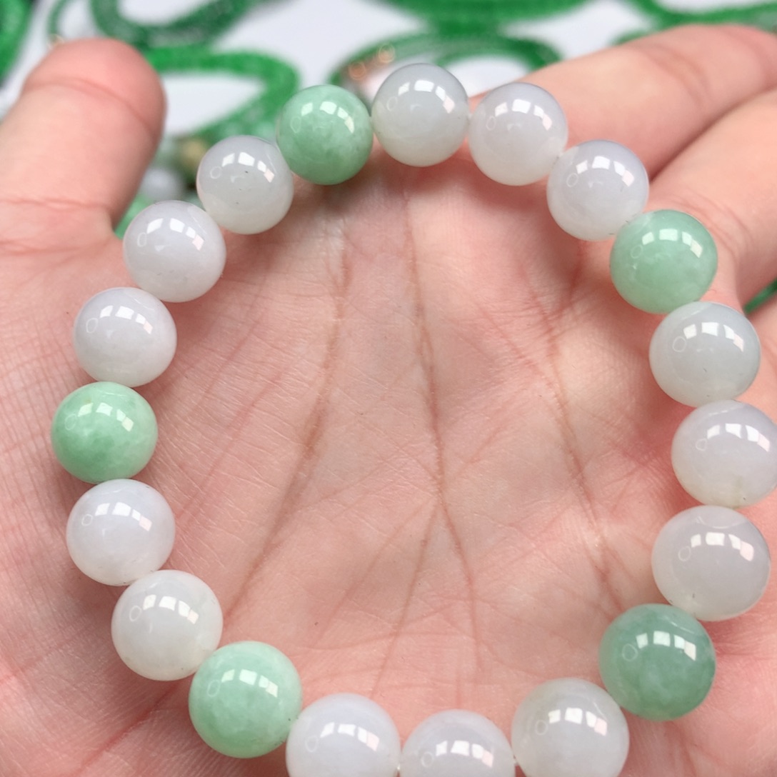 翡翠手链未镶嵌翡翠