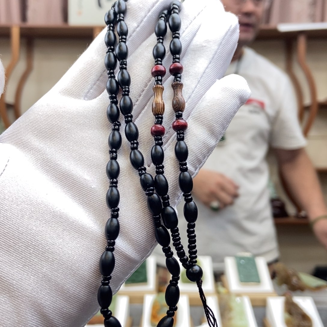 黑曜岩未镶嵌颈饰