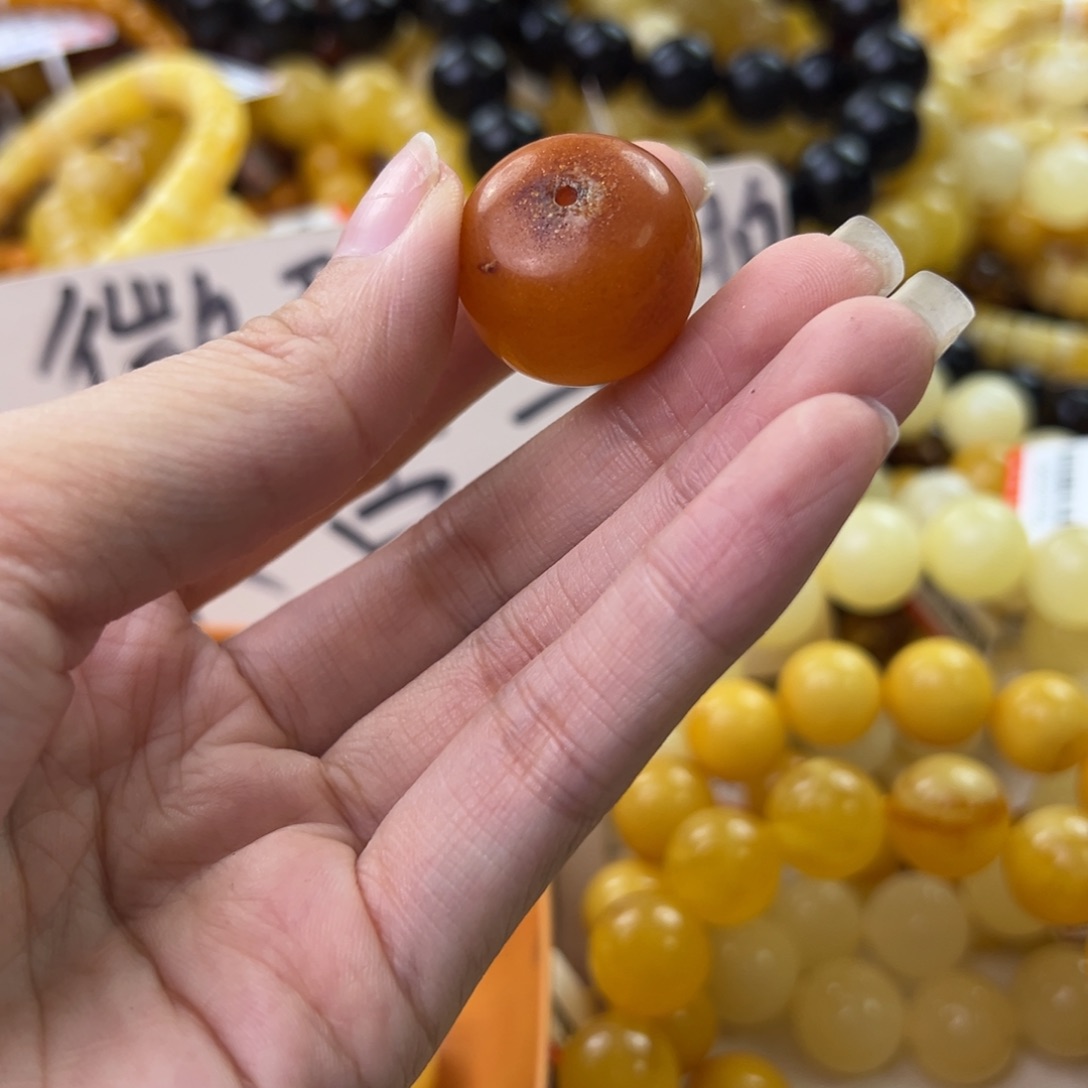 琥珀珠宝奇石未镶嵌