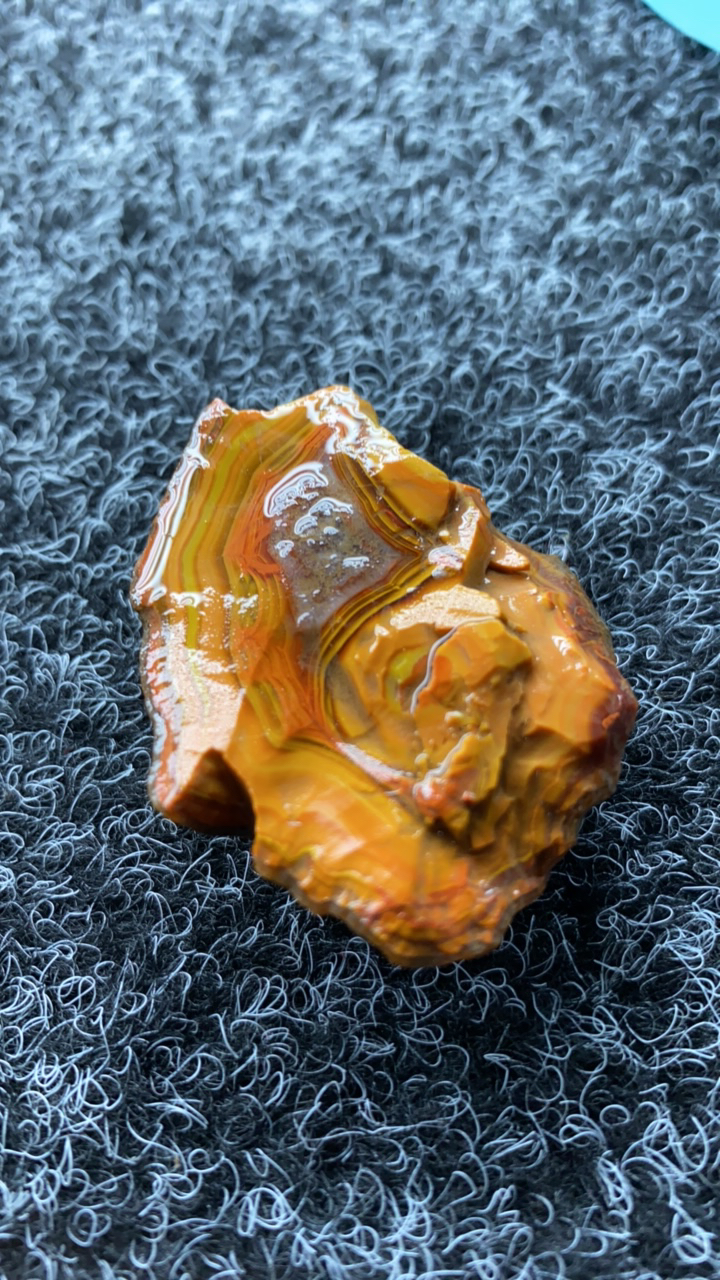 河北宣化战国红奇石