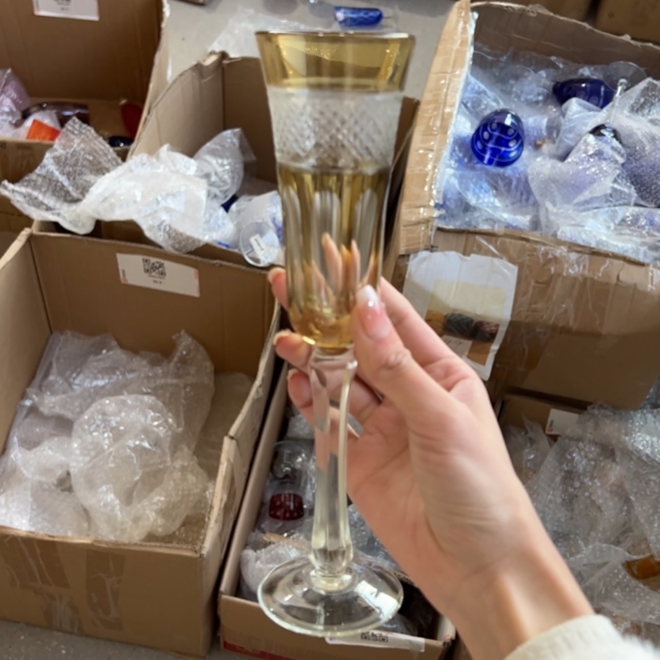 【闪购商品】如图微瑕一个，如图微瑕一个，