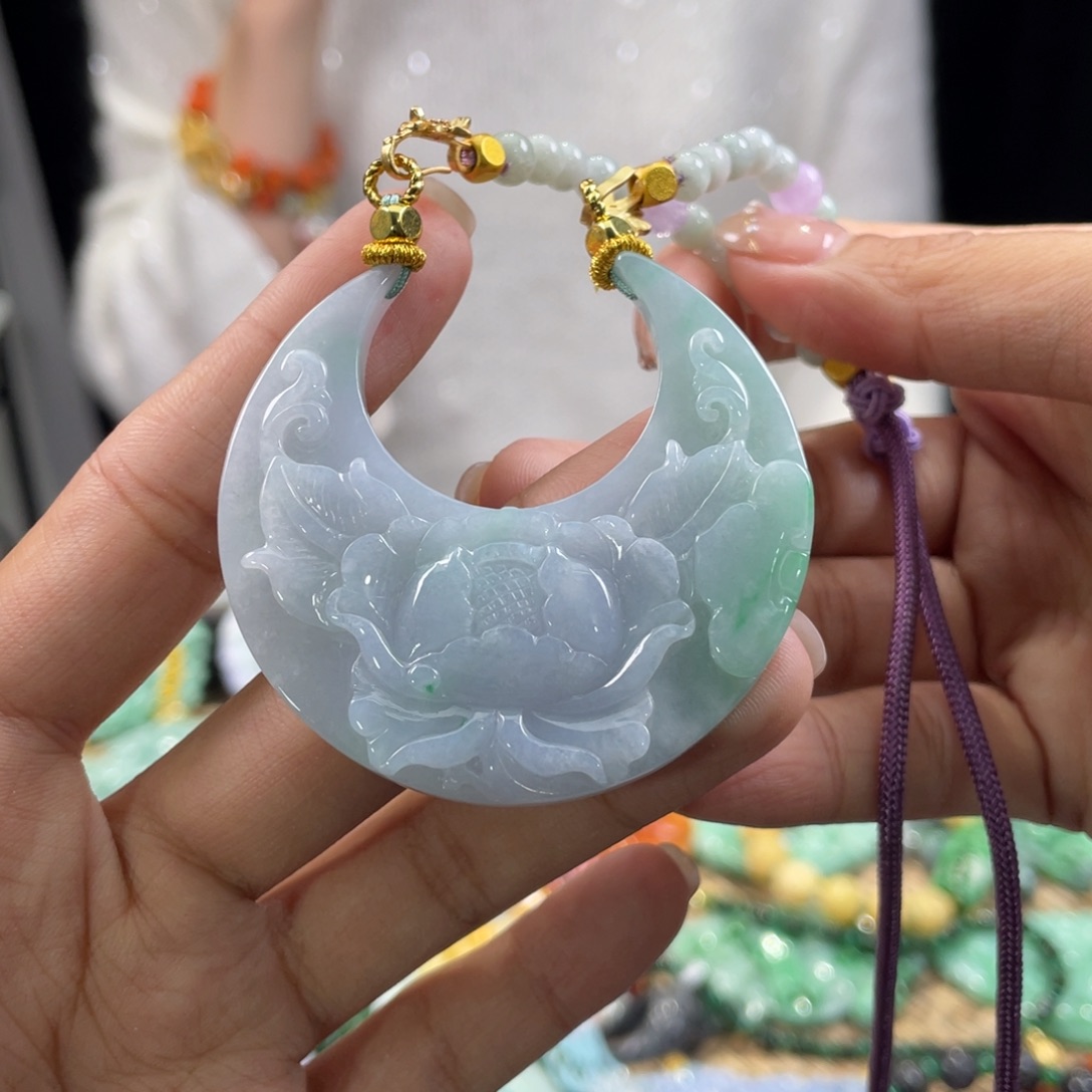 翡翠颈饰未镶嵌代编织