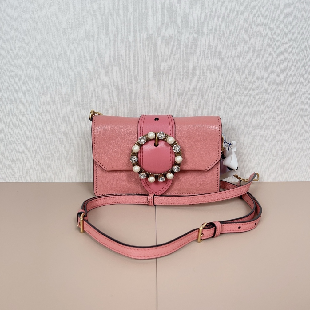 95新 MIU MIU/缪缪 缪缪珍珠钻扣单肩包cj7065