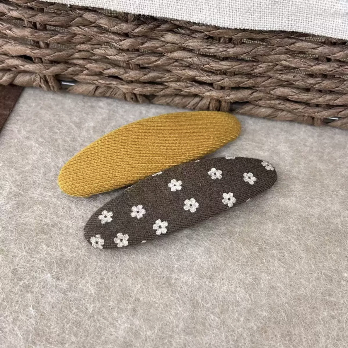 秋冬新款碎花波点温暖发夹蝴蝶夹高级感盘发后脑勺女发饰一对