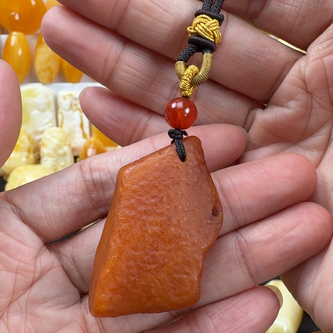 未镶嵌颈饰蜜蜡蜜蜡