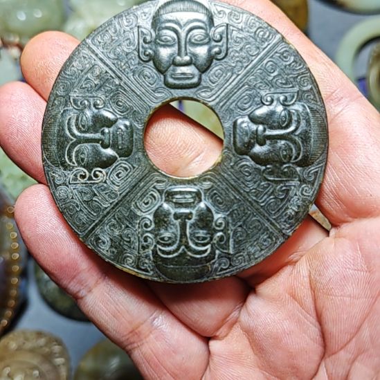 颈饰未镶嵌和田玉海**翔