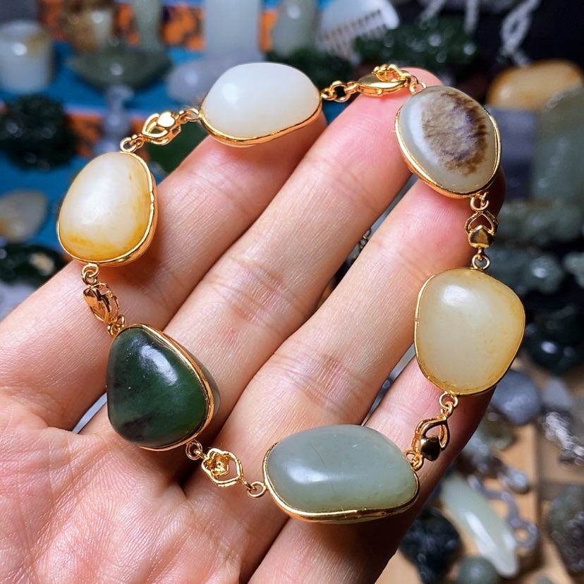 【闪购商品】颈饰未镶嵌和田玉