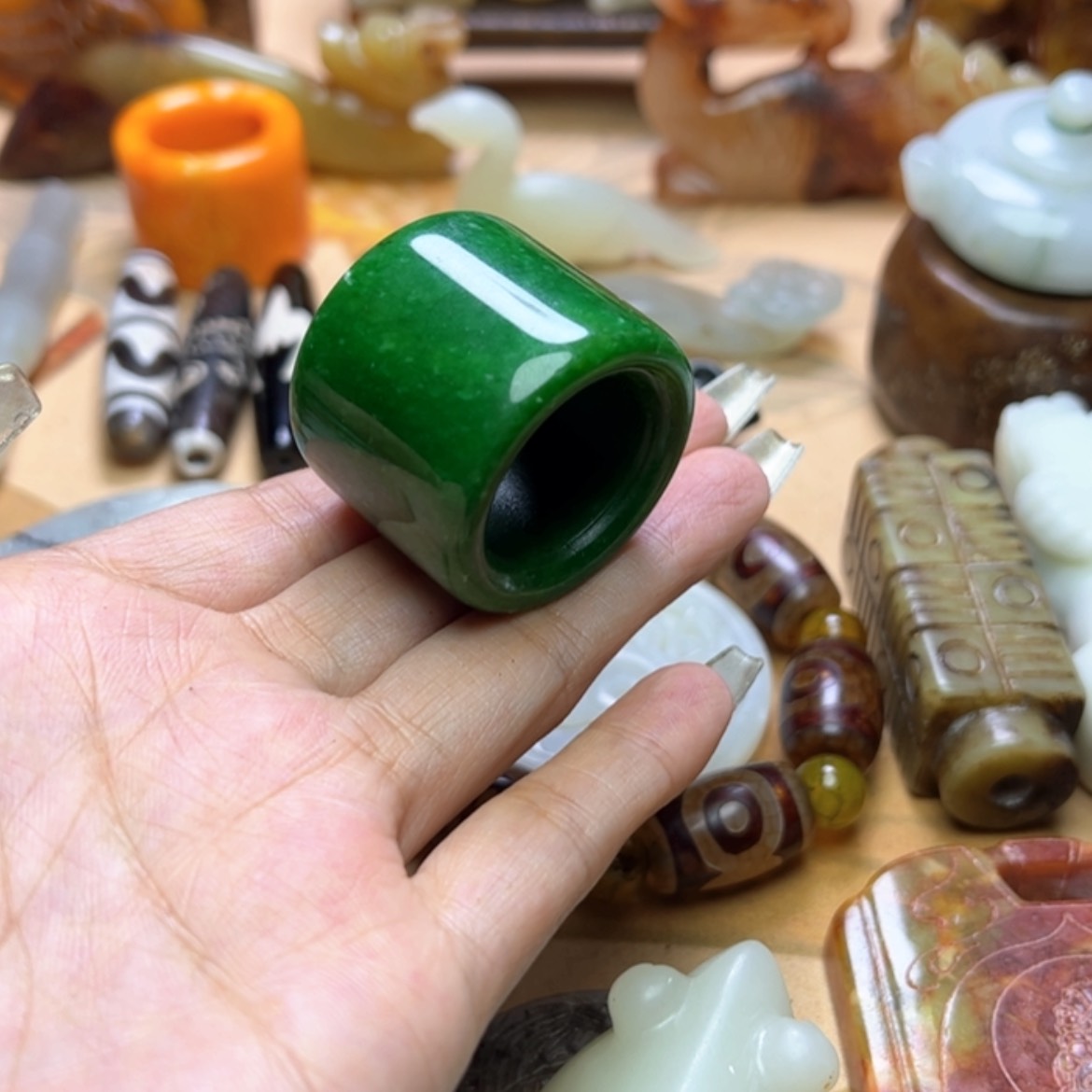 【闪购商品】蛇纹石玉颈饰未镶嵌