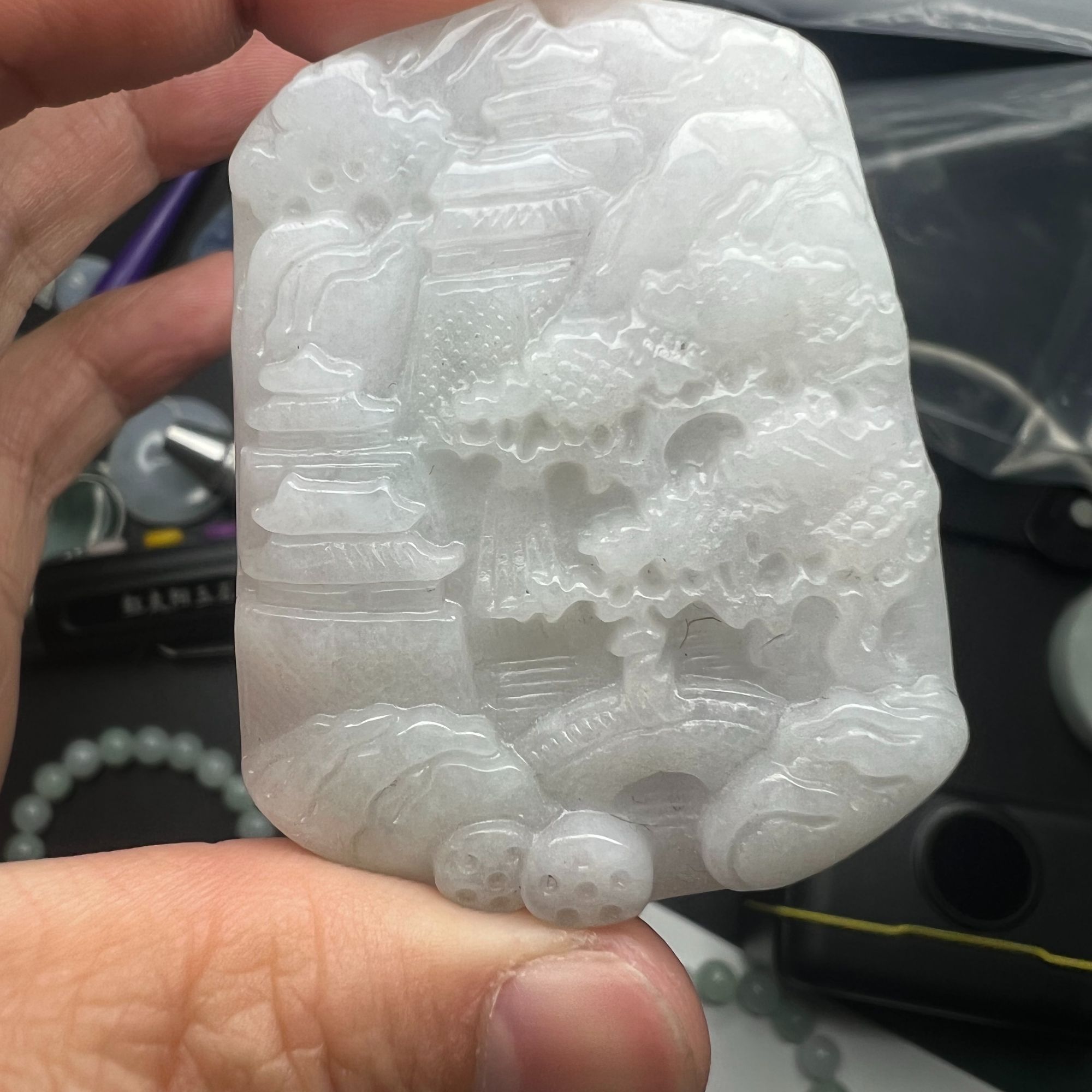 纯天然缅甸翡翠A货山水牌