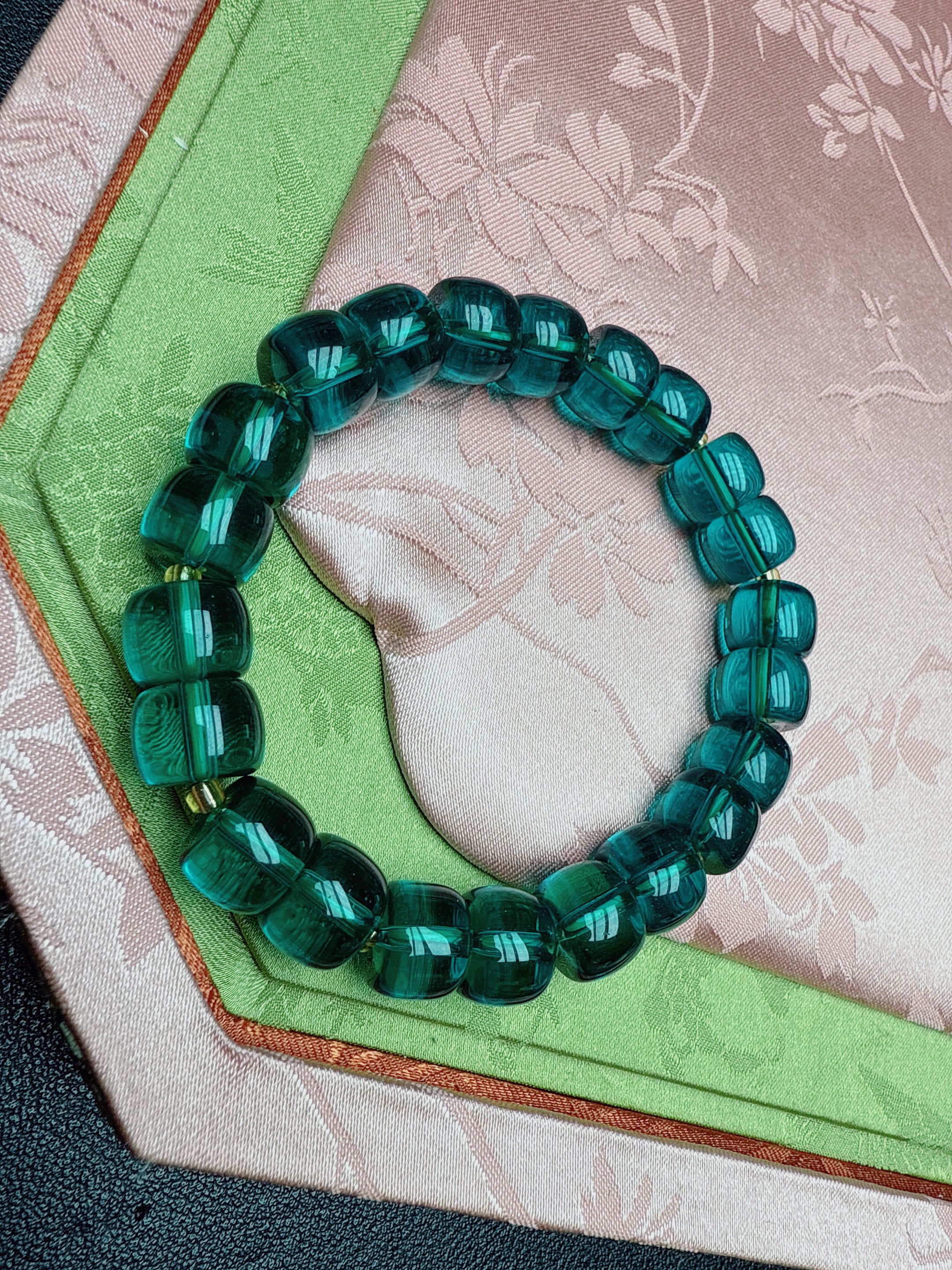  蓝绿色 共生料 10mm老型珠手链Q1751