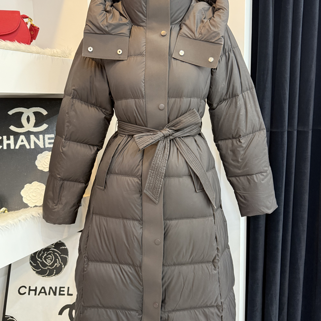 【Madenyet】新款收腰显瘦女士羽绒服