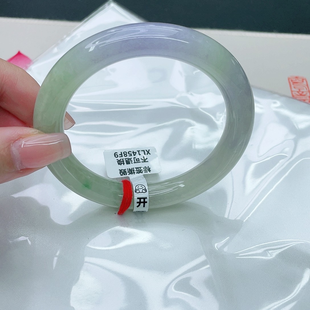 翡翠手镯未镶嵌圆61