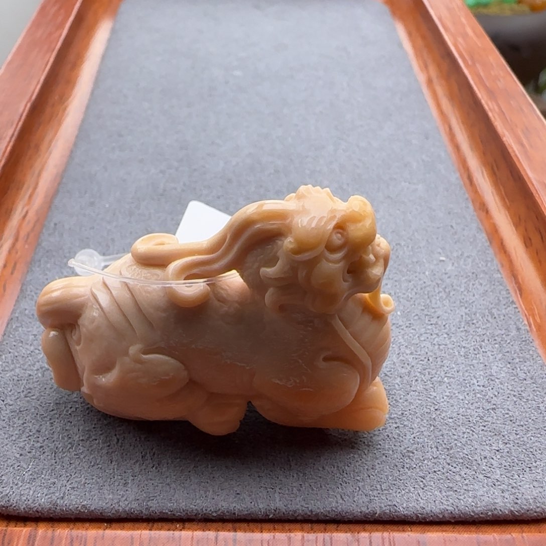 石英质玉配饰未镶嵌