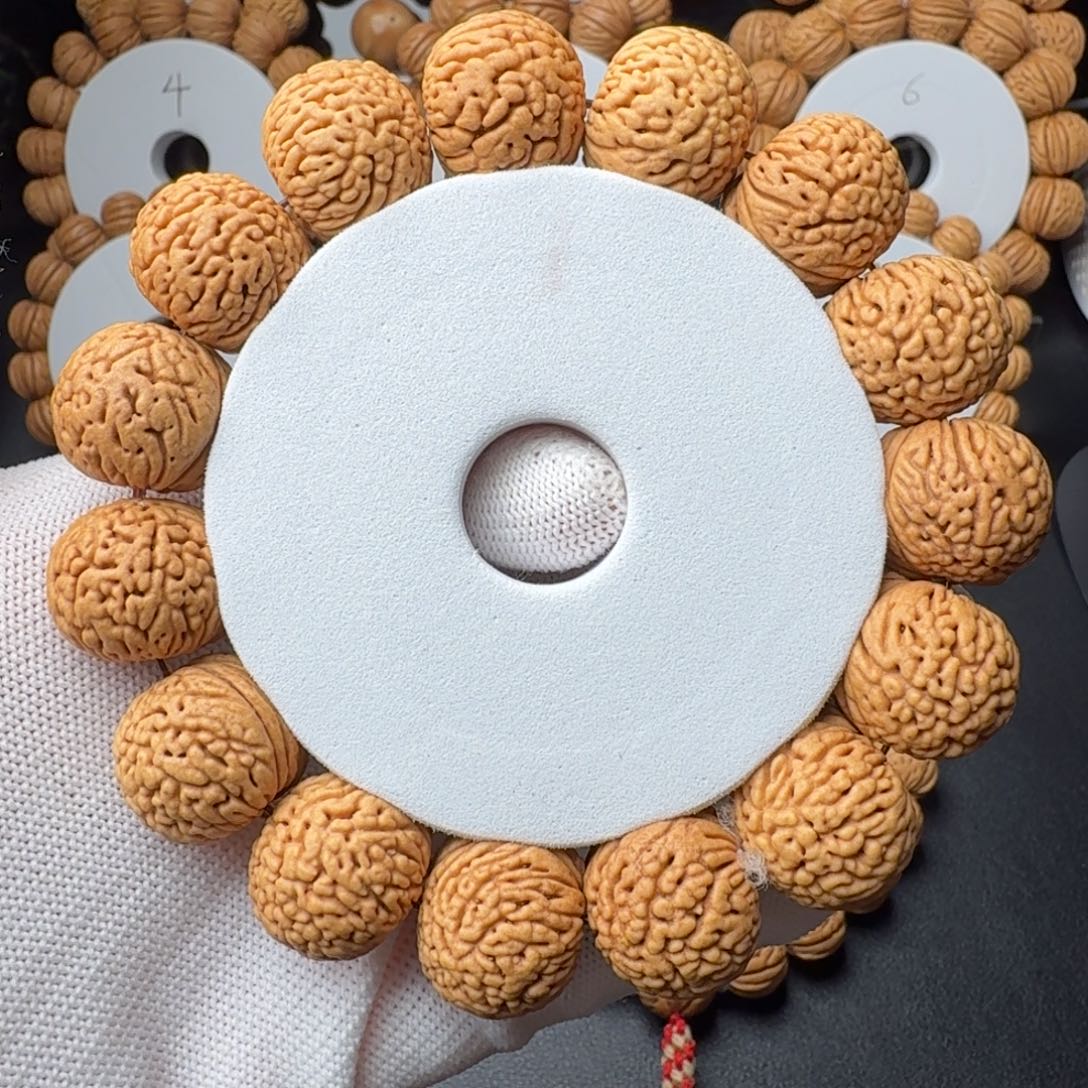 手串桃核龙鳞苹果