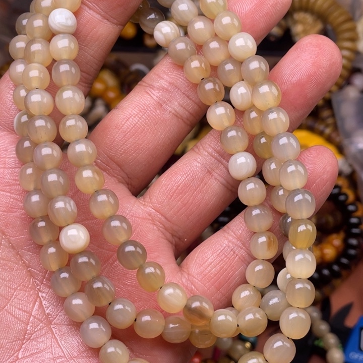 驼骨其他人攻击样子