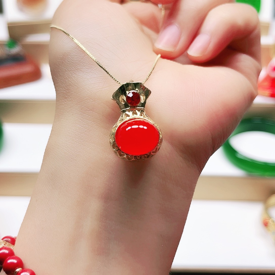 玛瑙/玉髓颈饰未镶嵌