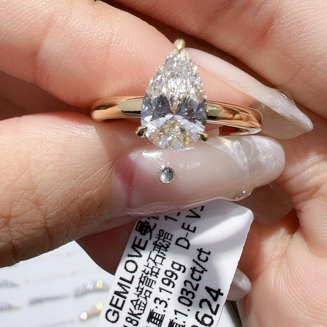 实验室培育钻石18K金镶嵌1.032