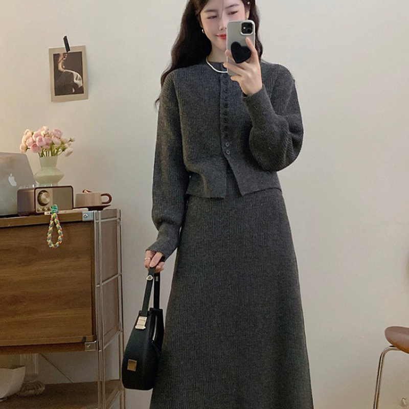 大码慵懒风针织裙子套装女秋冬款胖mm梨形身材穿搭遮肉显瘦两件套