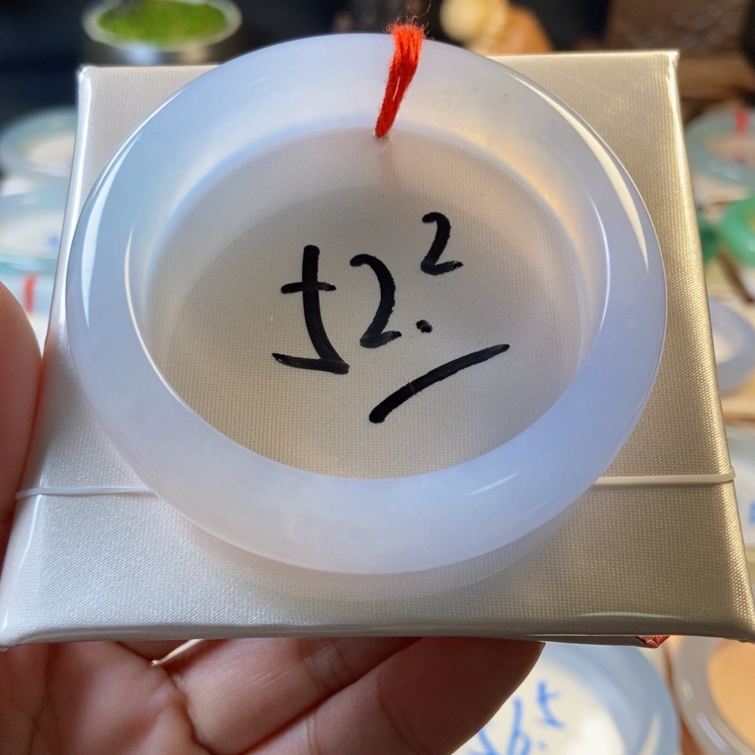翡翠未镶嵌手镯4冰种透水