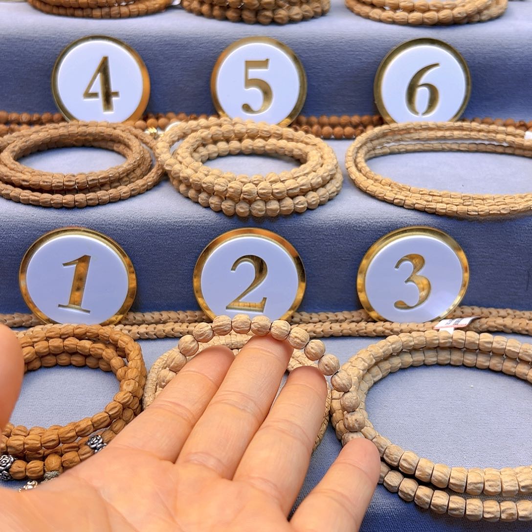 柏香籽/百香籽吊坠l***.