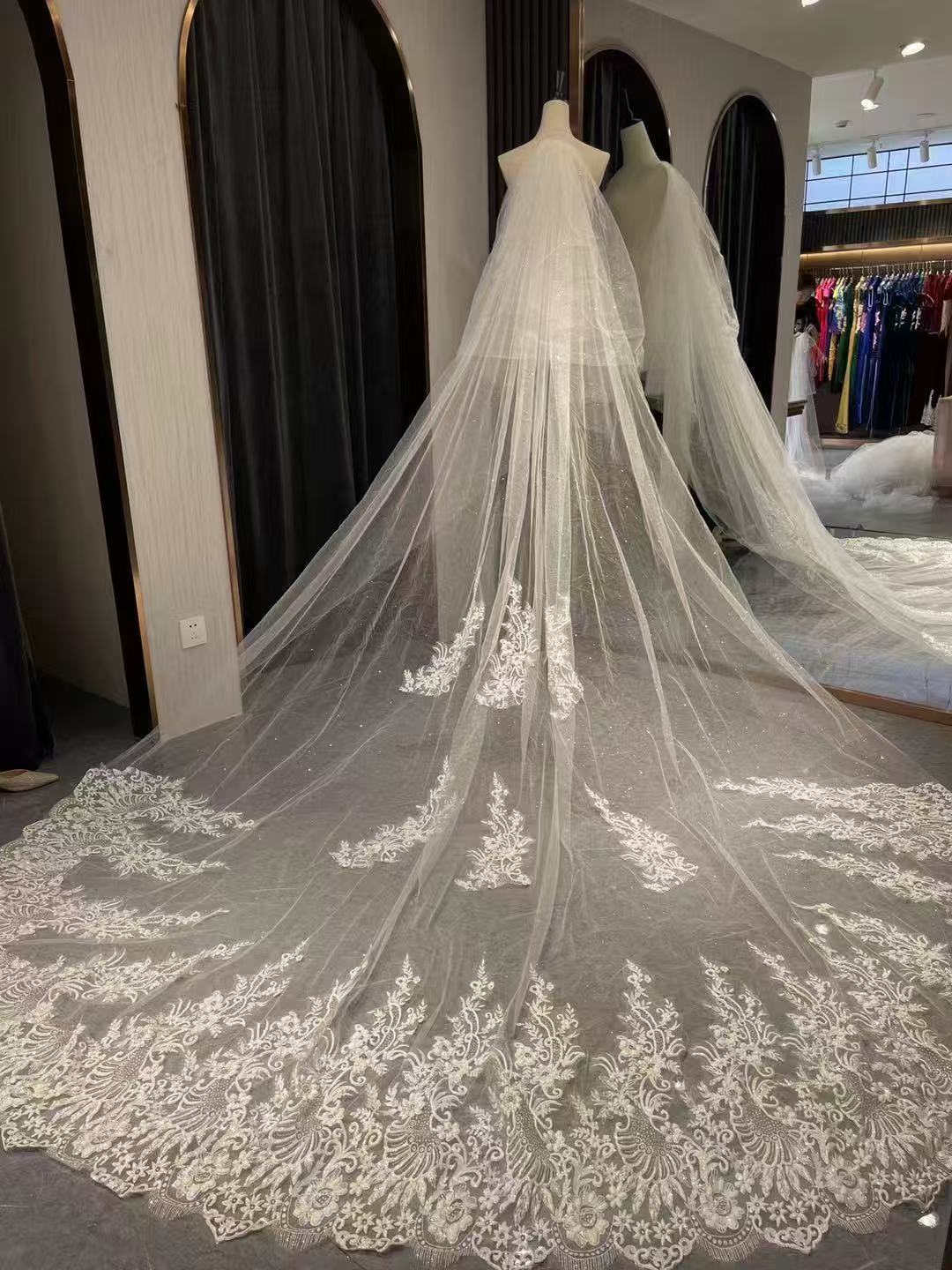 长头纱（搭配拖尾婚纱）白色长款