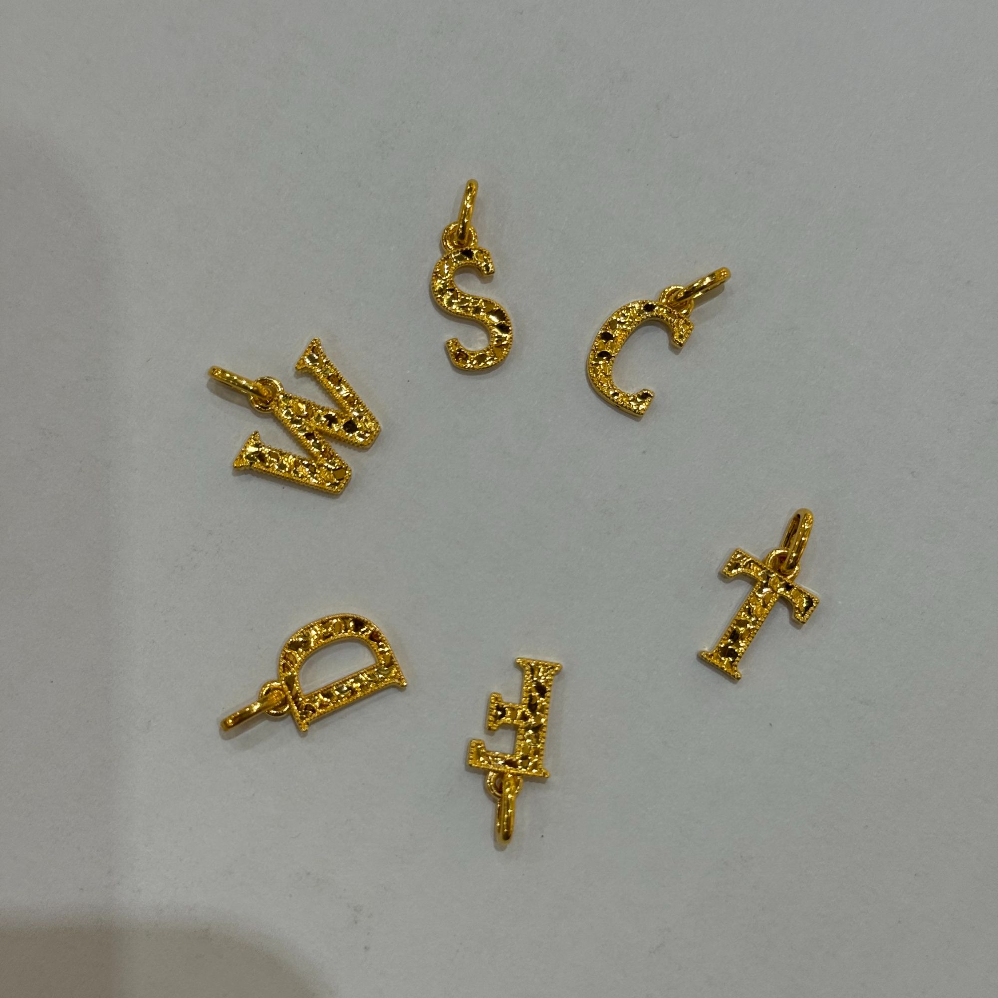 【米米精选】18K金字母小提溜