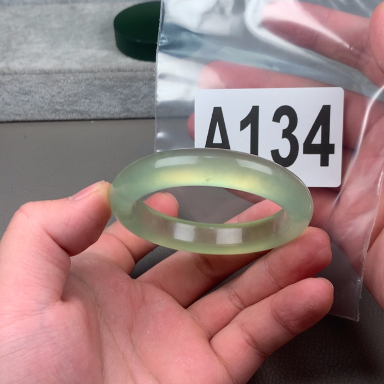 【闪购商品】未镶嵌蛇纹石玉岫玉