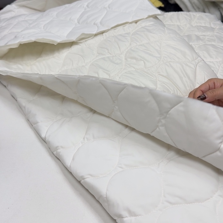 无纺布2米夹棉面料