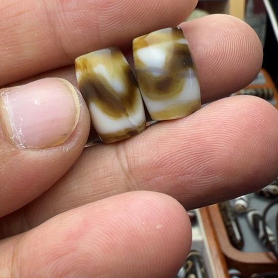 玛瑙/玉髓颈饰未镶嵌杨*