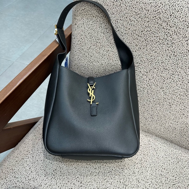 99新 YSL/圣罗兰 黑金hobo腋下包 US59181