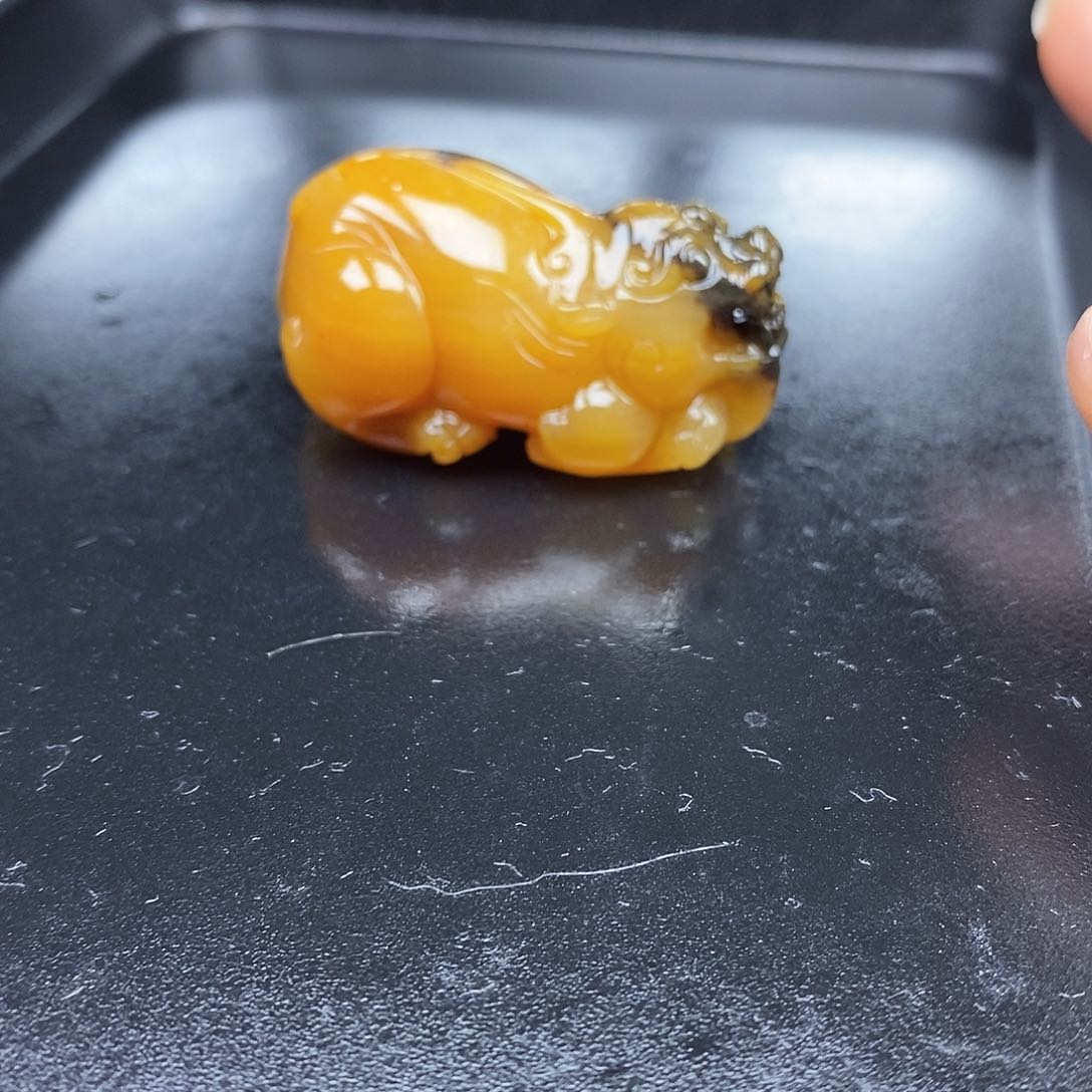 石英质玉未镶嵌颈饰