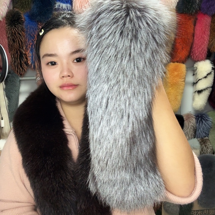 青***奶硅胶真皮金毛，银狐狐狸毛