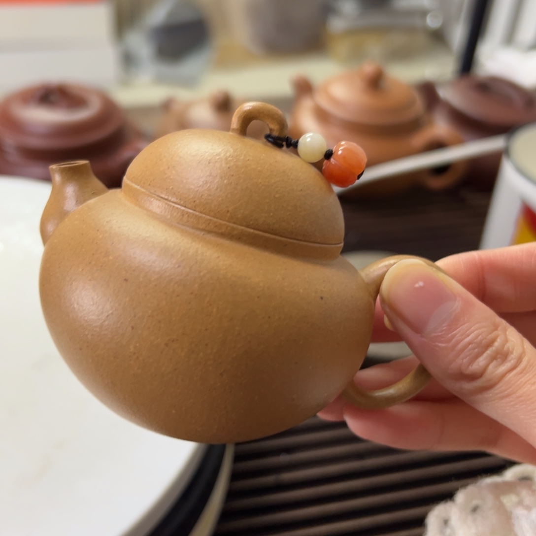 用***6茶壶紫砂老段泥欢喜130单壶