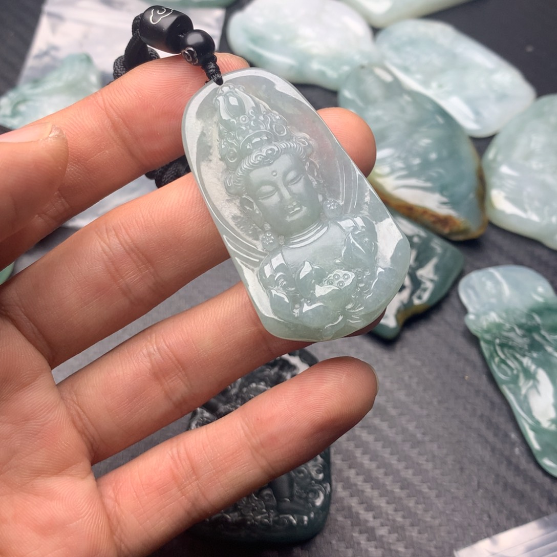 平***安翡翠未镶嵌颈饰缅甸天然翡翠a货