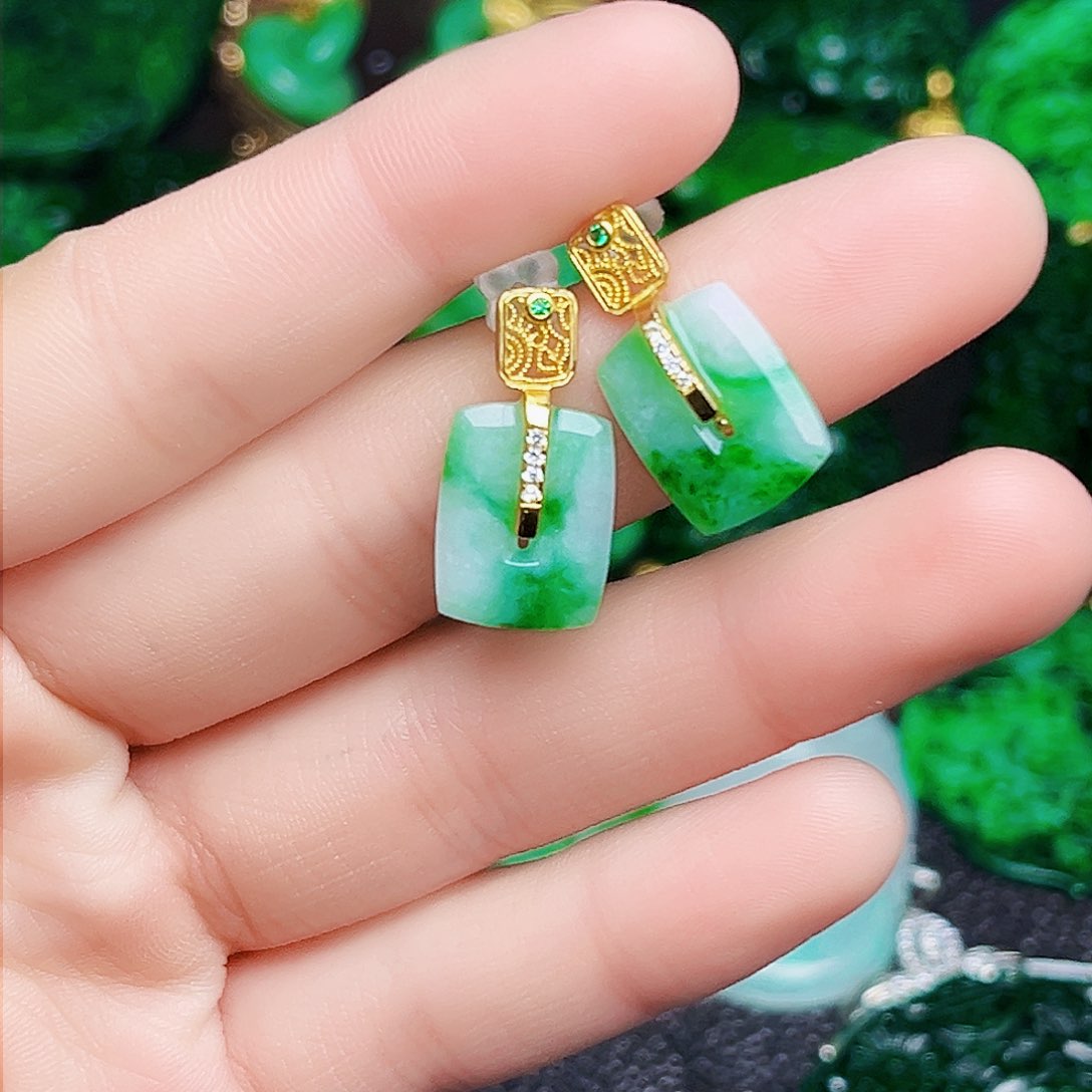 颈饰银S925镶嵌翡翠多样性