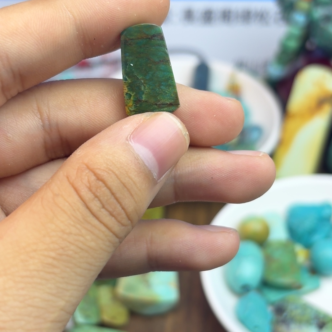 南红玛瑙未镶嵌绿松石绿松石