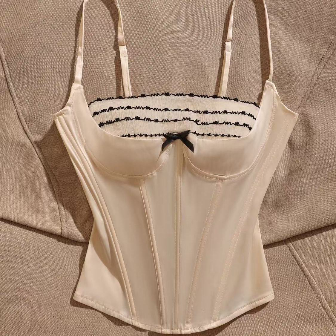 法式高级感蕾丝花边蝴蝶结吊带鱼骨胸衣女修身设计感绑带背心甜美